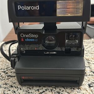 Polaroid OneStep Closeup Instant Camera - Black